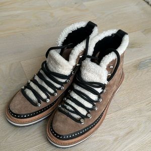 Rag and bone new with stickers shearling boots